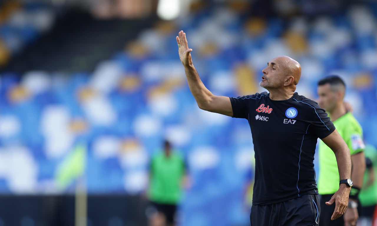 Spalletti dà indicazioni ai suoi 