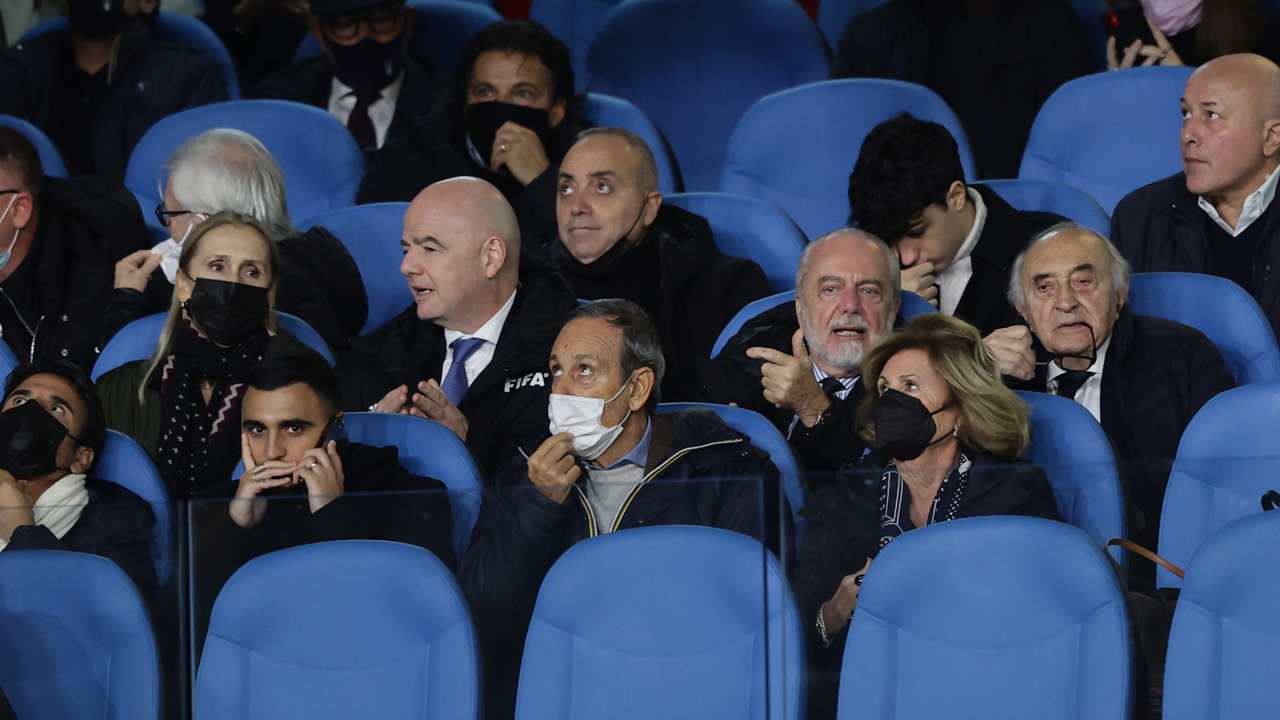 Napoli FIFA De Laurentiis Infantino Mondiali