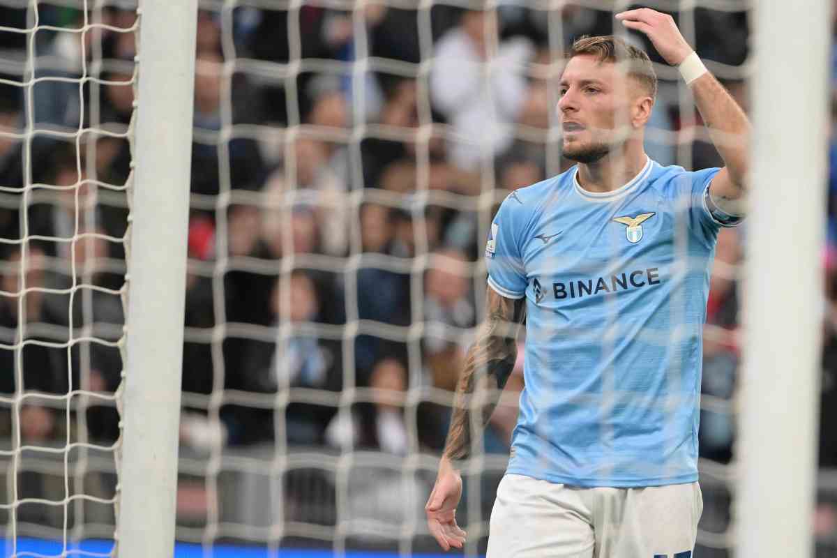 Immobile pensieroso 