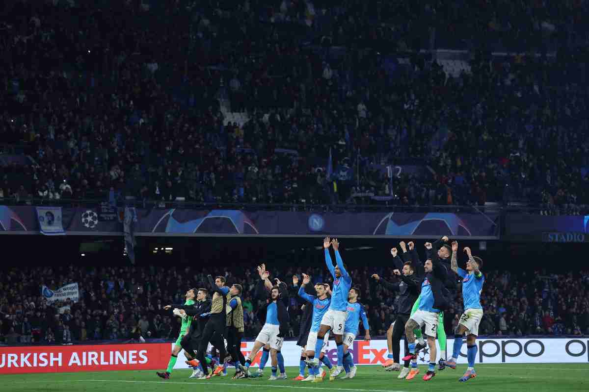 napoli tifosi stadio maradona