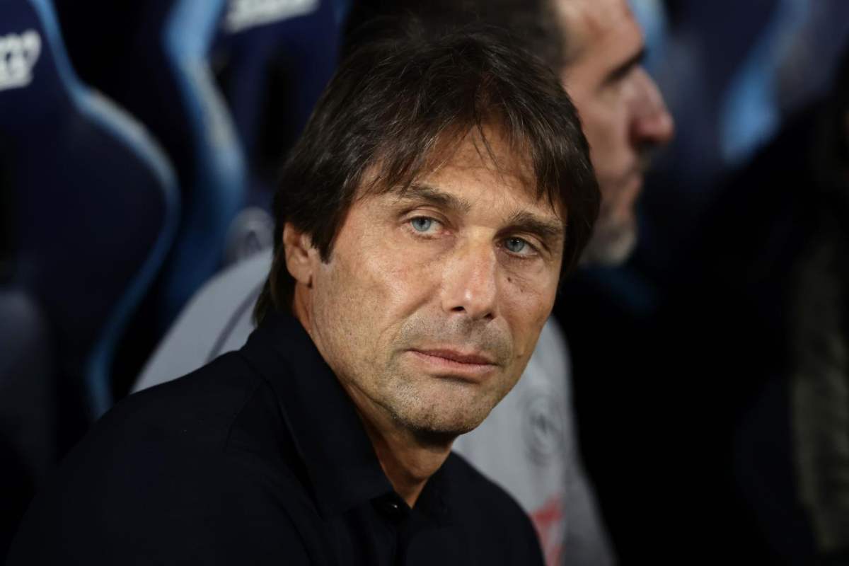 Antonio Conte cambia volto al Napoli