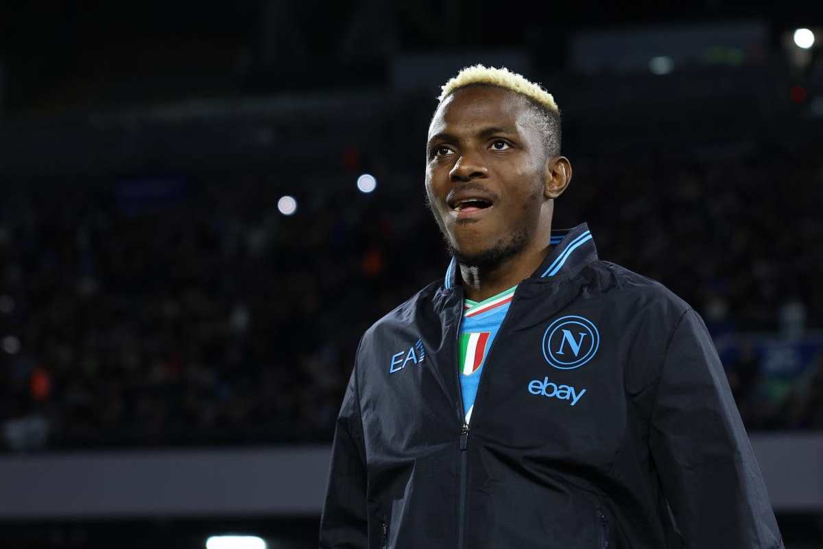 Victor Osimhen lascia Napoli