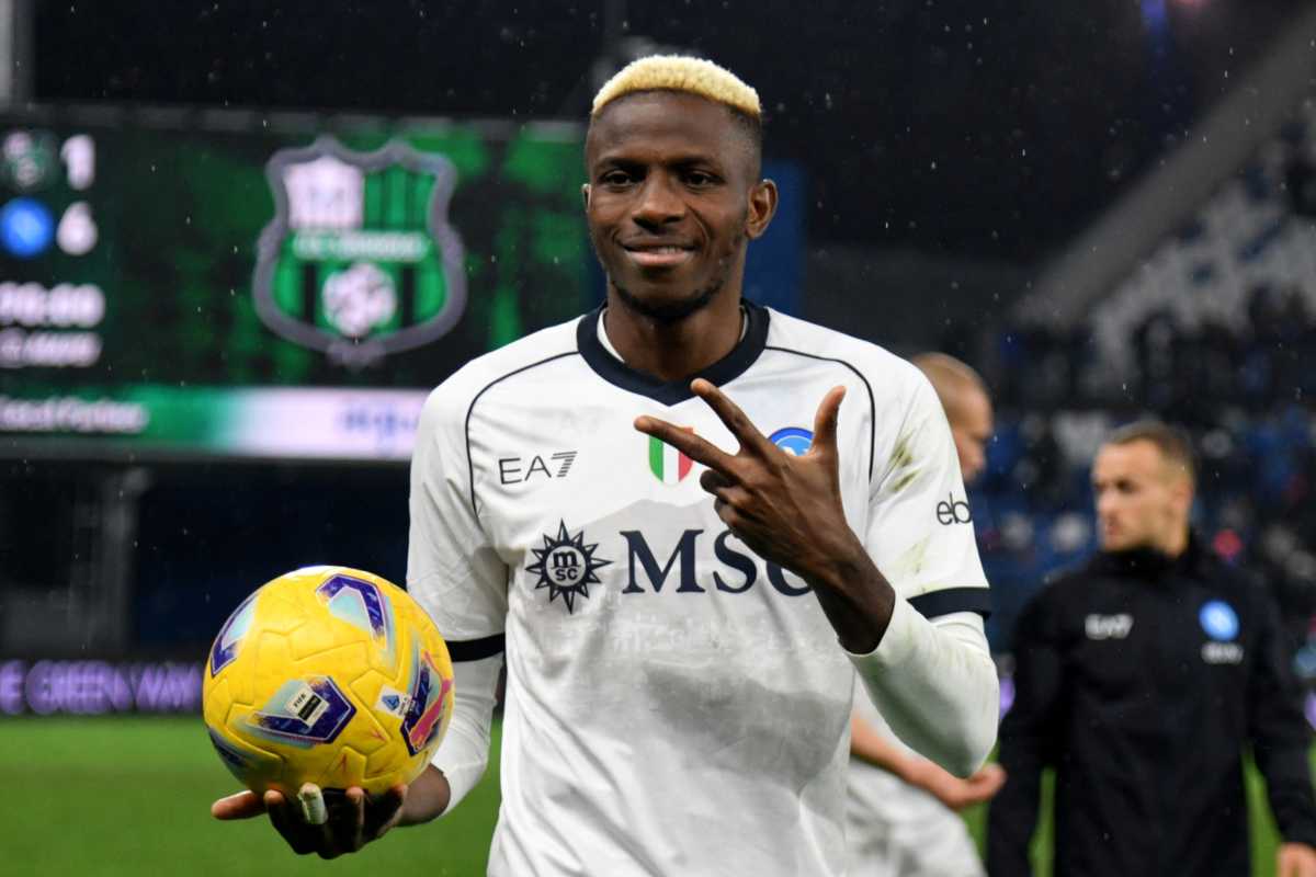 Victor Osimhen dimentica il Napoli