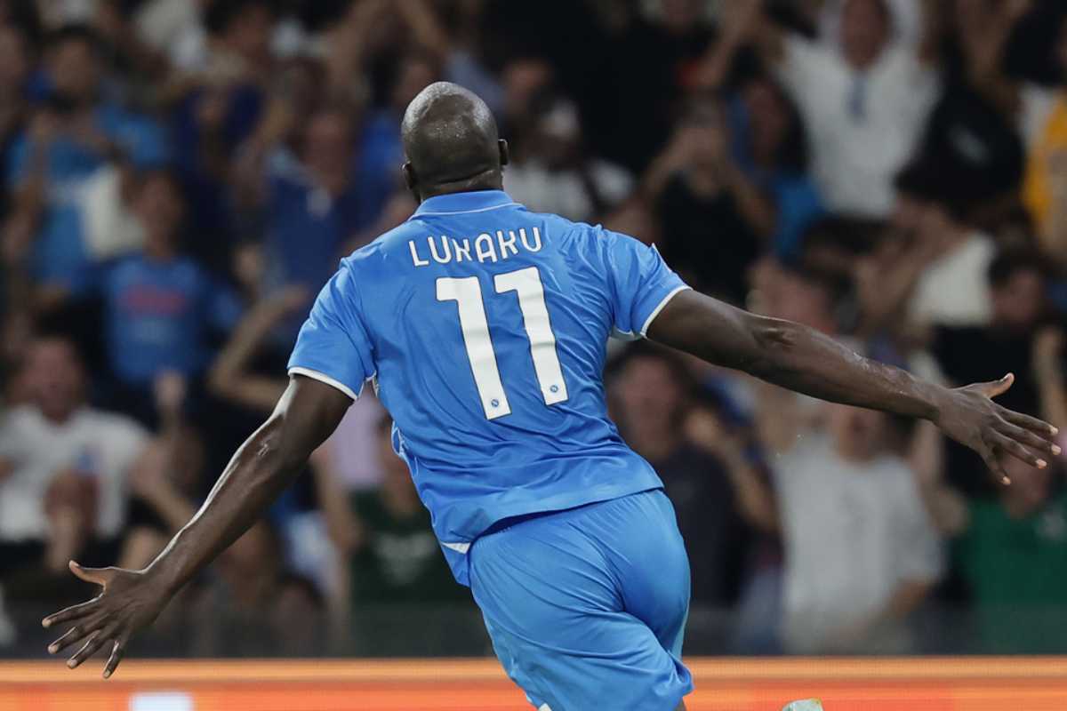 Romelu Lukaku con la numero 11 al Napoli