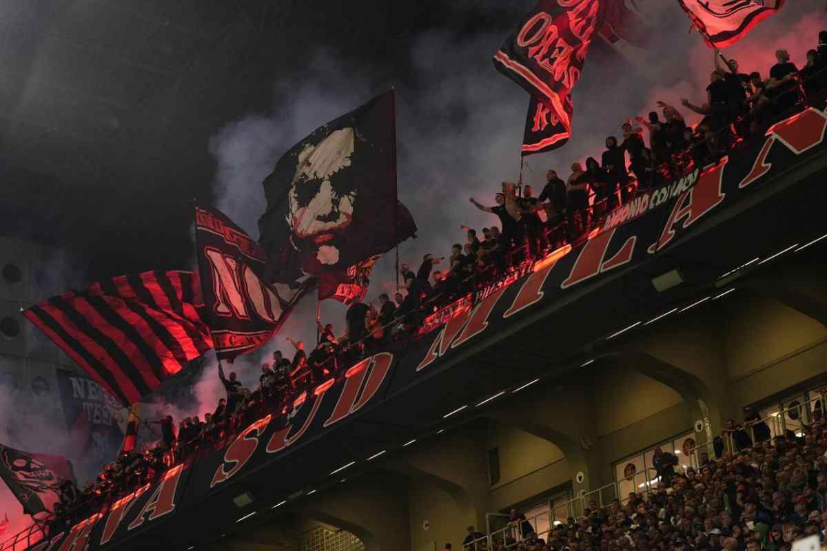 Violenza a San Siro tra tifosi di Milan e Napoli