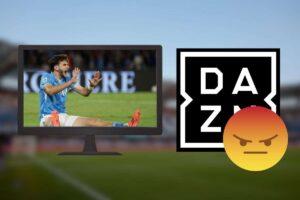 Tifosi del Napoli contro Open VAR di DAZN