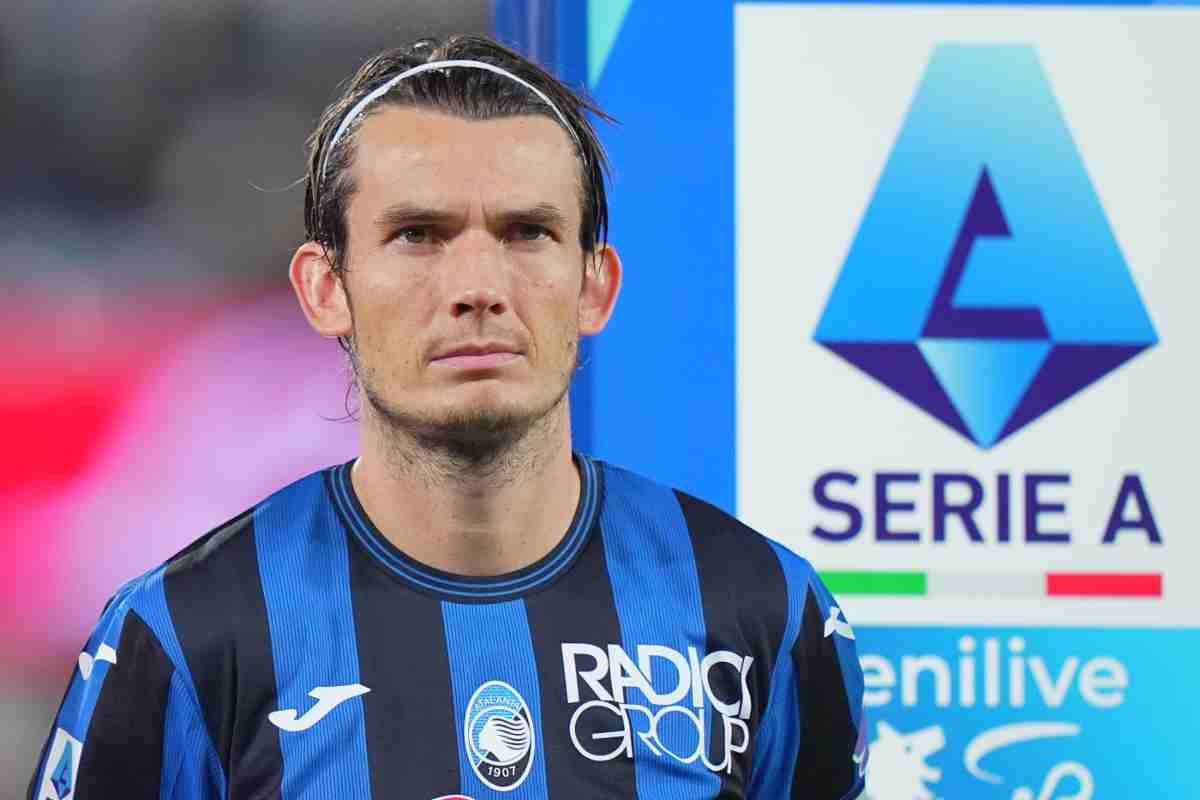 De Roon dell'Atalanta sfotte il Napoli