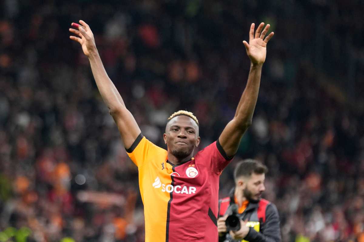 Il Galatasaray vuole anticipare i tempi per Osimhen